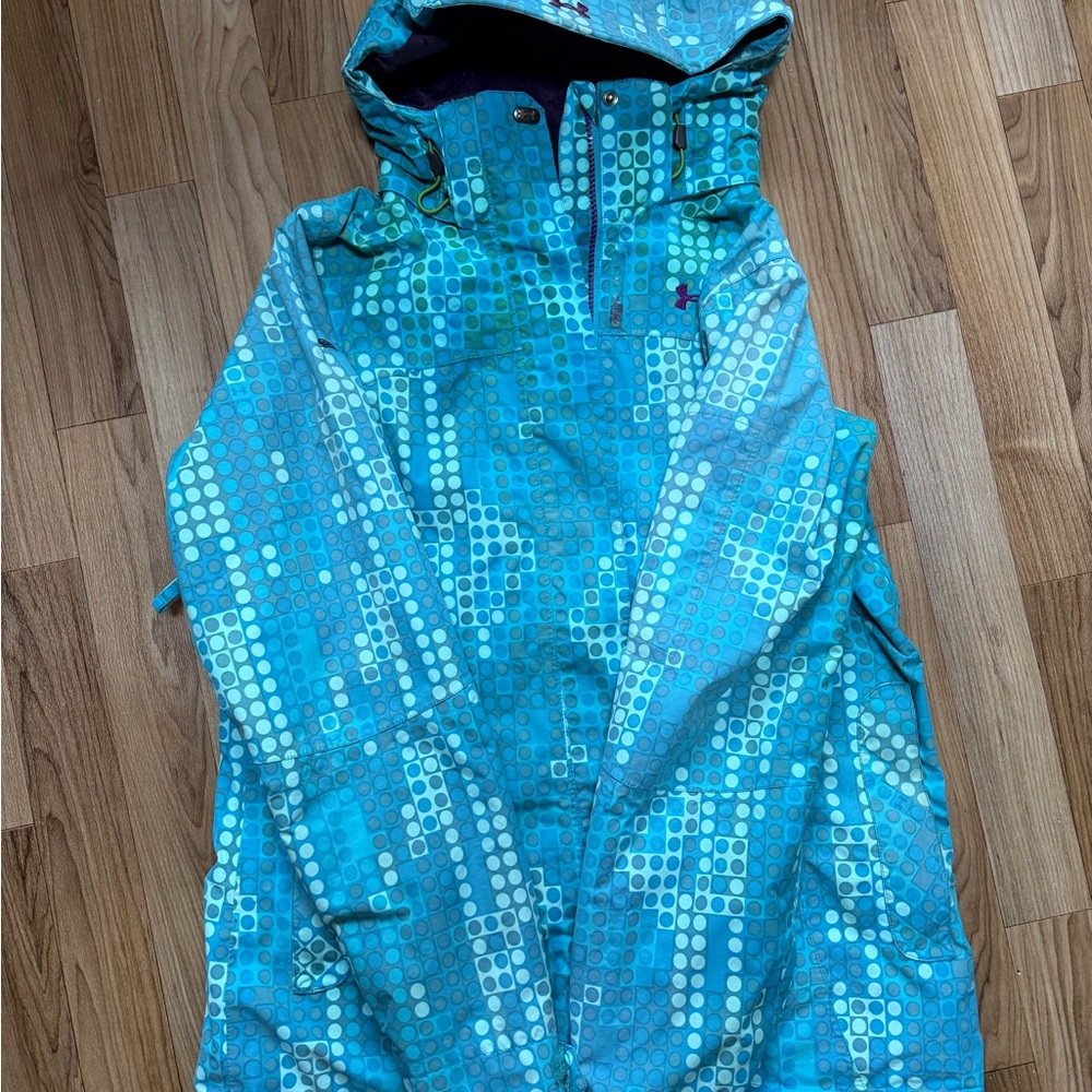 Under armor winter jacket medium - image 1